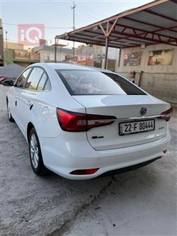 ئێم جی 5